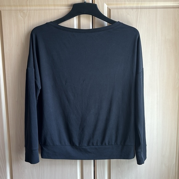 Fabletics EUC XS OVERSIZED Top - Picture 7 of 11